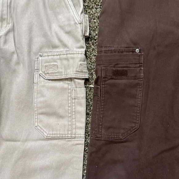 Duluth Men's Fire Hose Relaxed Fit Cargo Work Pants
#92204 brown or tan (Sku234) - Picture 4 of 12